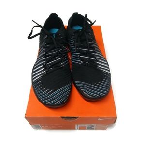 Woman Nike Free Transform Flyknit 8.5